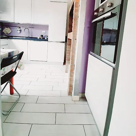 Apartament Accogliente Casa Indipendente Con Wi-fi Gratuito, A Due Passi Dal Centro E Dalle Attrazioni *