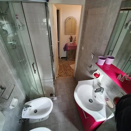 Accogliente Casa Indipendente Con Wi-fi Gratuito, A Due Passi Dal Centro E Dalle Attrazioni * Rawenna