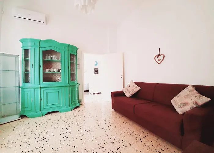 Апартаменти Accogliente Casa Indipendente Con Wi-Fi Gratis, Vicino Al Centro E Alle Attrazioni, 3 Camere